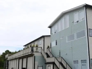 Pacific Rim Guest Lodge - Adult Only, Pet-Free