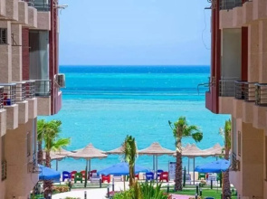 Cecelia Beach Resort, furnished apartments