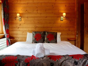 Lodge 38 Rowardennan , Loch Lomond