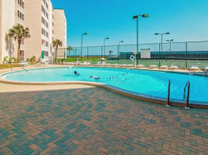 Gulf Shore Condo #102 - 2 Br Condo By Redawning