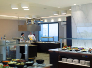 Atlantis Beach Hotel