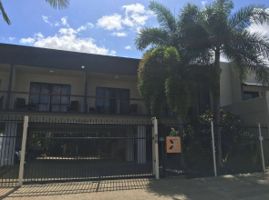 Bay Village Tropical Retreat & Apartments