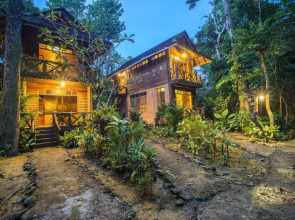 Art's Riverview Lodge