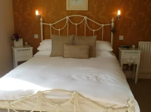 Chetcombe House