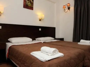Tonia Hotel