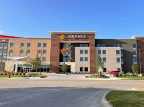 La Quinta Inn & Suites By Wyndham Pflugerville