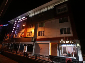 Gun Otel