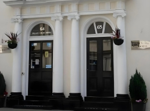 Palace Court Hotel