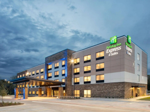 Holiday Inn Express & Suites East Peoria - Riverfront by IHG
