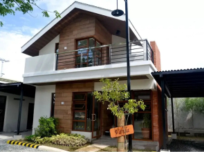 The Tavern Villas at  Orchid Gardens