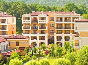 Apartments in Green Life Beach Resort