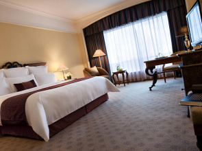Renaissance Kuala Lumpur Hotel & Convention Centre