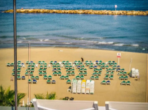 Royal Beach Tel Aviv Hotel