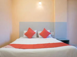 Hotel Aakar International