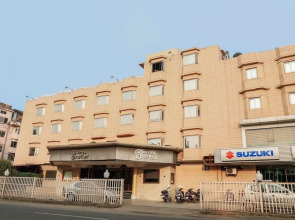 OYO 22953 Hotel Shelter