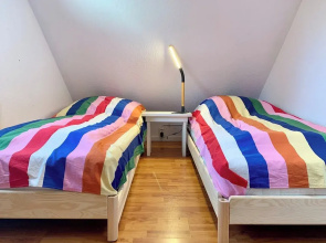 Bungalow in Sint Maartenszee Near Beach
