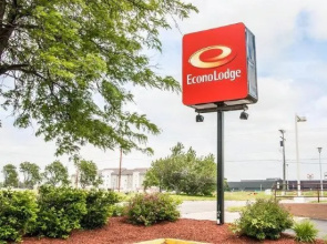 MorningGlory Inn & Suites