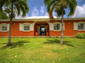 Villa avec piscine et vue mer (MQRO08)