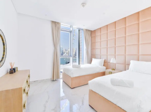 Stylish 2BR on Bluewaters Island