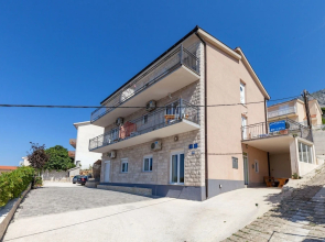 Ana - Free Parking - A3 Veliki