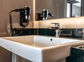 Rak Elegant Hotel Patong