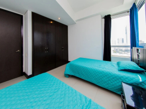 Dream Apartment, Facing the sea