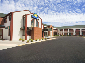 Days Inn by Wyndham Wichita West Near Airport