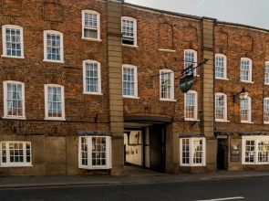 George and Dragon Hotel