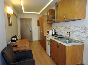 Aiza Suites