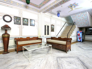 Hotel Raghuraj Palace
