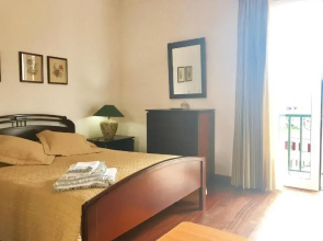 Old Town Apartment Sea View