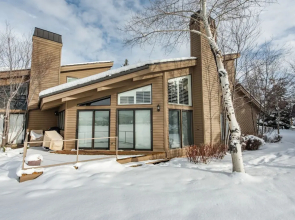 Lakeview Home 2001