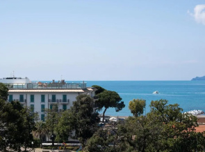 025 - Casa Panoramica in centro, 90metri SPIAGGIA VISTA MARE con TERRAZZO Vista Portofino