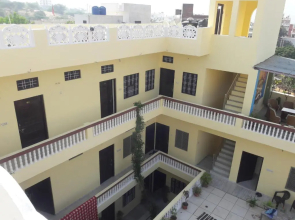 Keshav Palace