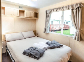 Kings Caravan - Family Groups Only - Very Quiet Park