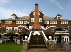 McMenamins Gearhart Hotel