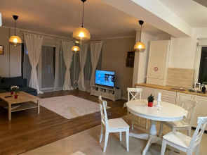 Vila De Lux In Otopeni 3 Dormitoare Si Living
