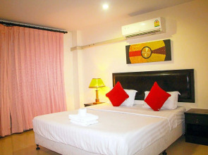 Royal Q&D Suites Hotel