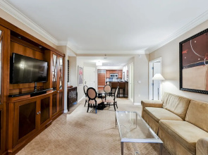 StripViewSuites Two Bedroom at Signature