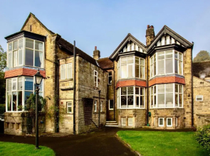 Sir William Hotel