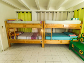 Blue Almond Hostel San Andres