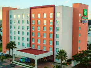 Holiday Inn Express Guadalajara Aeropuerto an IHG Hotel