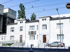 Elegant Hostel  Apartments