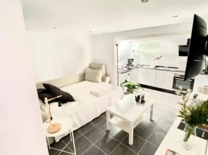 Jolie appartement individuel, dans un quartier calme très proche de la plage.