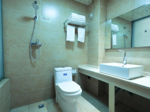 Ziyang Xinhuang Jiaqingju Hotel