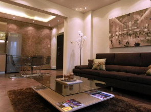 Brown Cottage Apartment