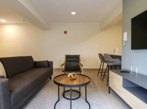 w Beautiful 1BR in Miraflores
