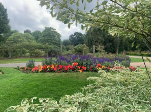 Central Taunton Garden Apartment