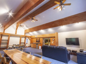 Opossum Creek Retreat