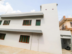 Hotel Luv Palace by OYO Rooms